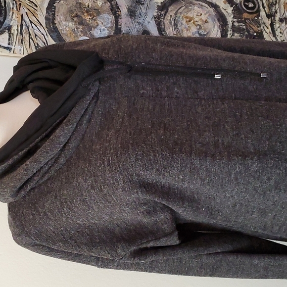 Vera Wang . Crowl neck sweater - Picture 1 of 10